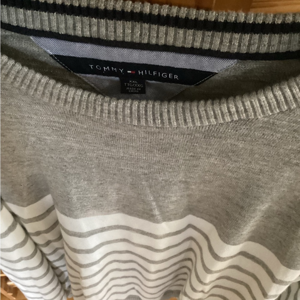 Tommy Hilfiger Gray and White Striped Crewneck Sweater,